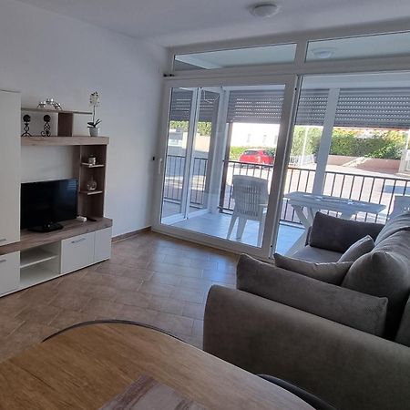 Apartmani Sunce I More Premantura Bagian luar foto