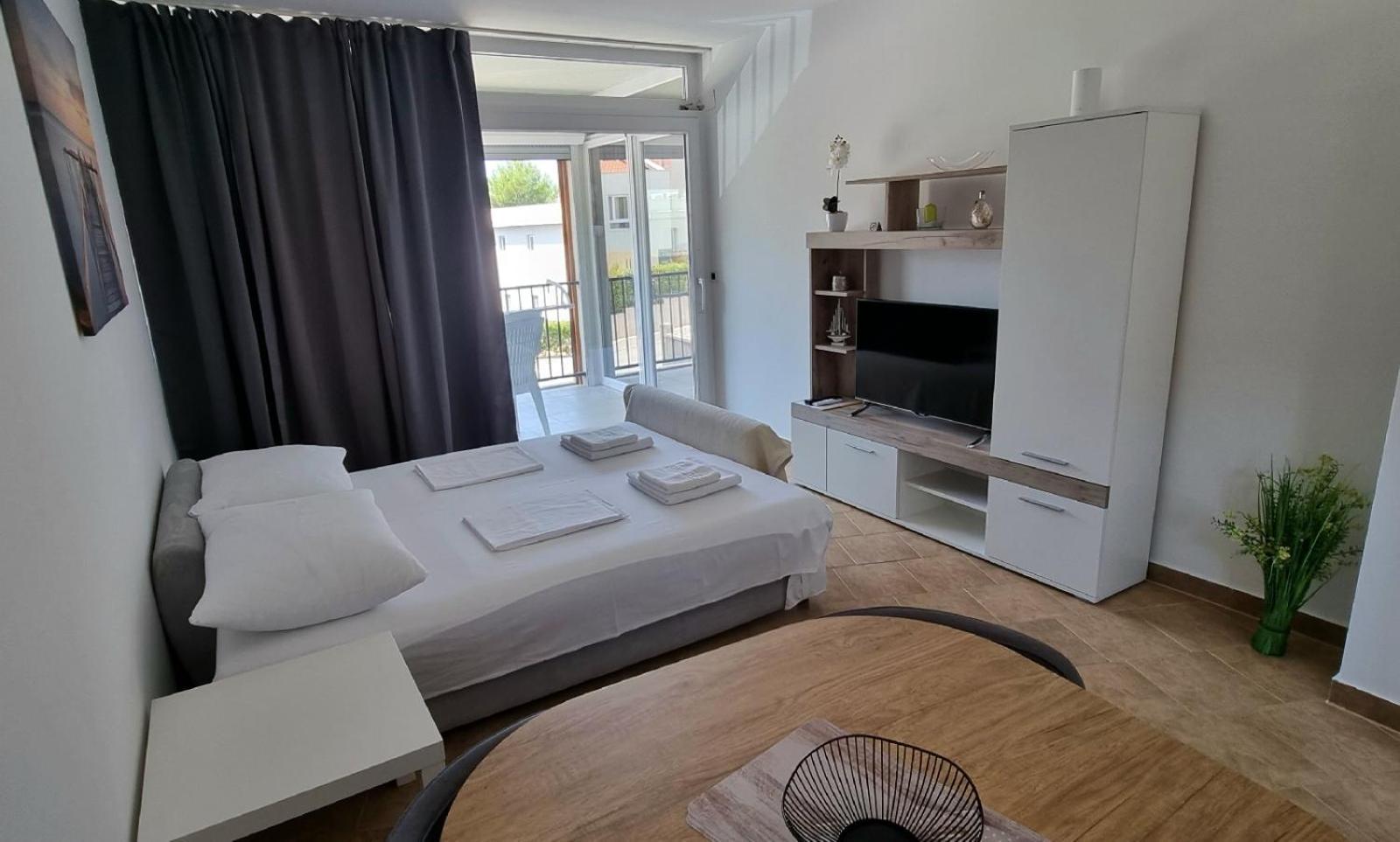 Apartmani Sunce I More Premantura Bagian luar foto